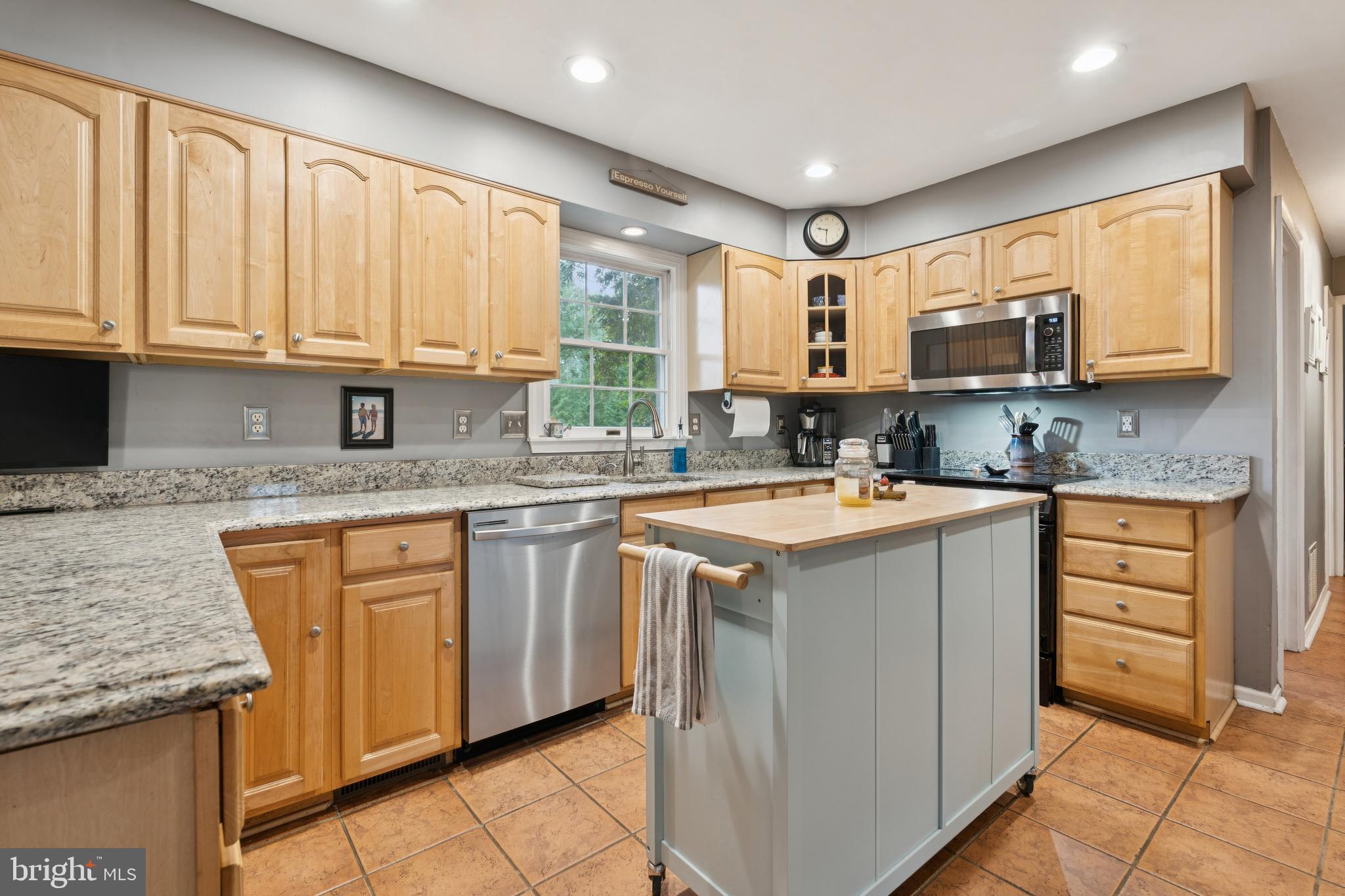 RAVENHURST - Residential