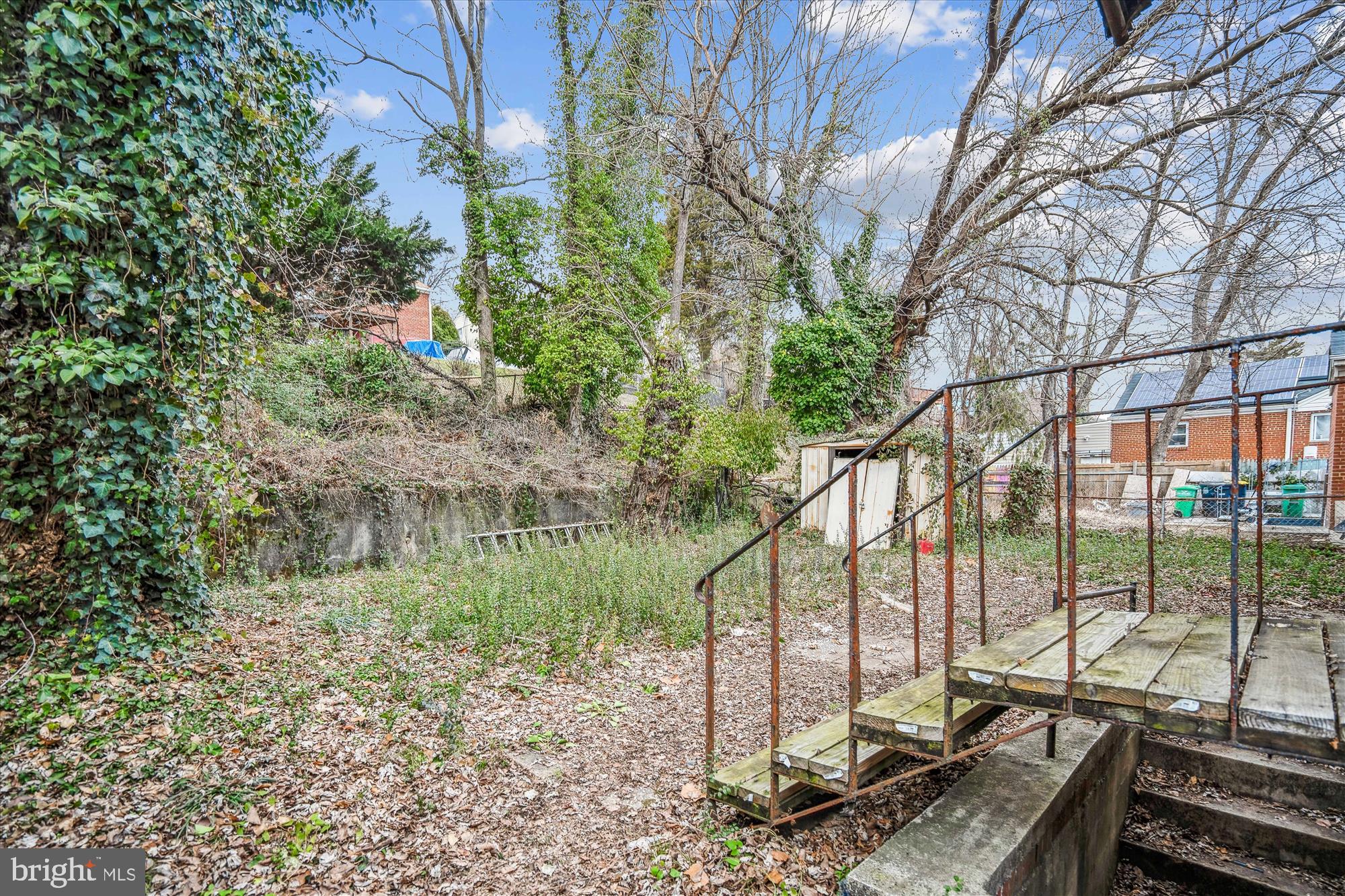 RIGGS MANOR - Residential