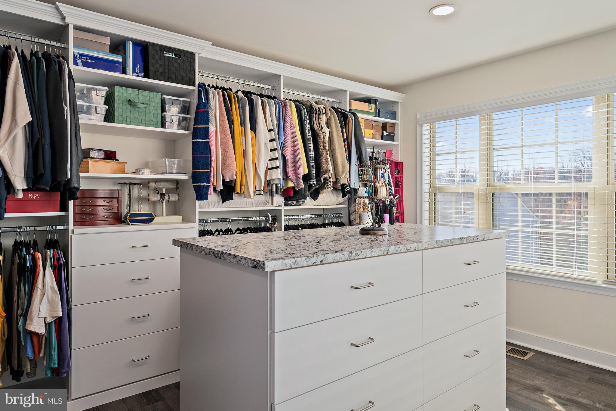 ADMIRALS RIDGE - Residential