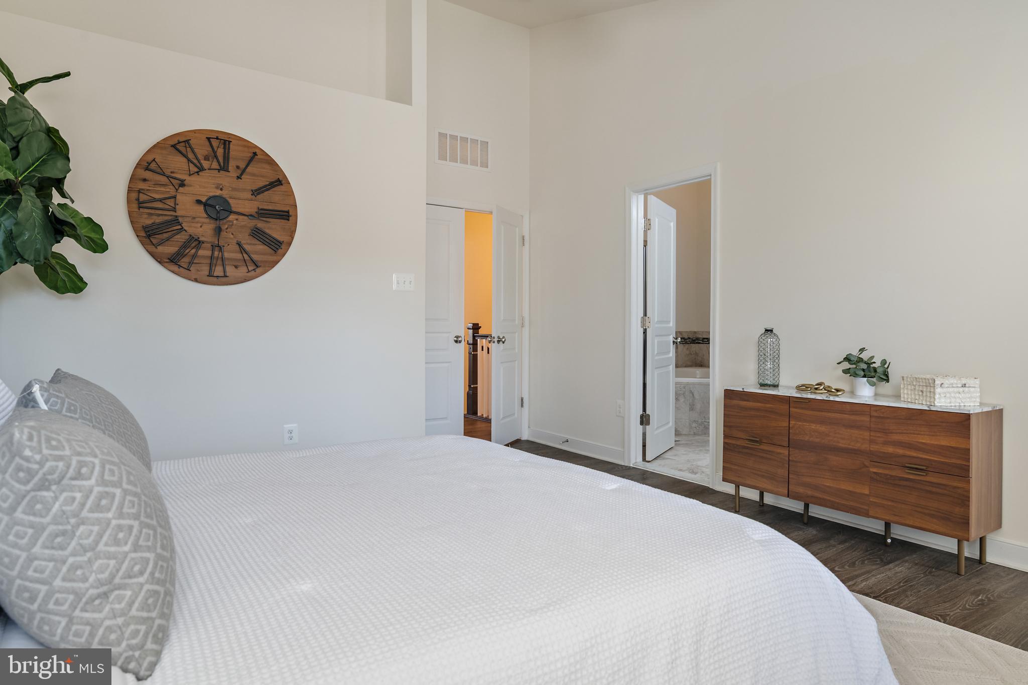 ADMIRALS RIDGE - Residential