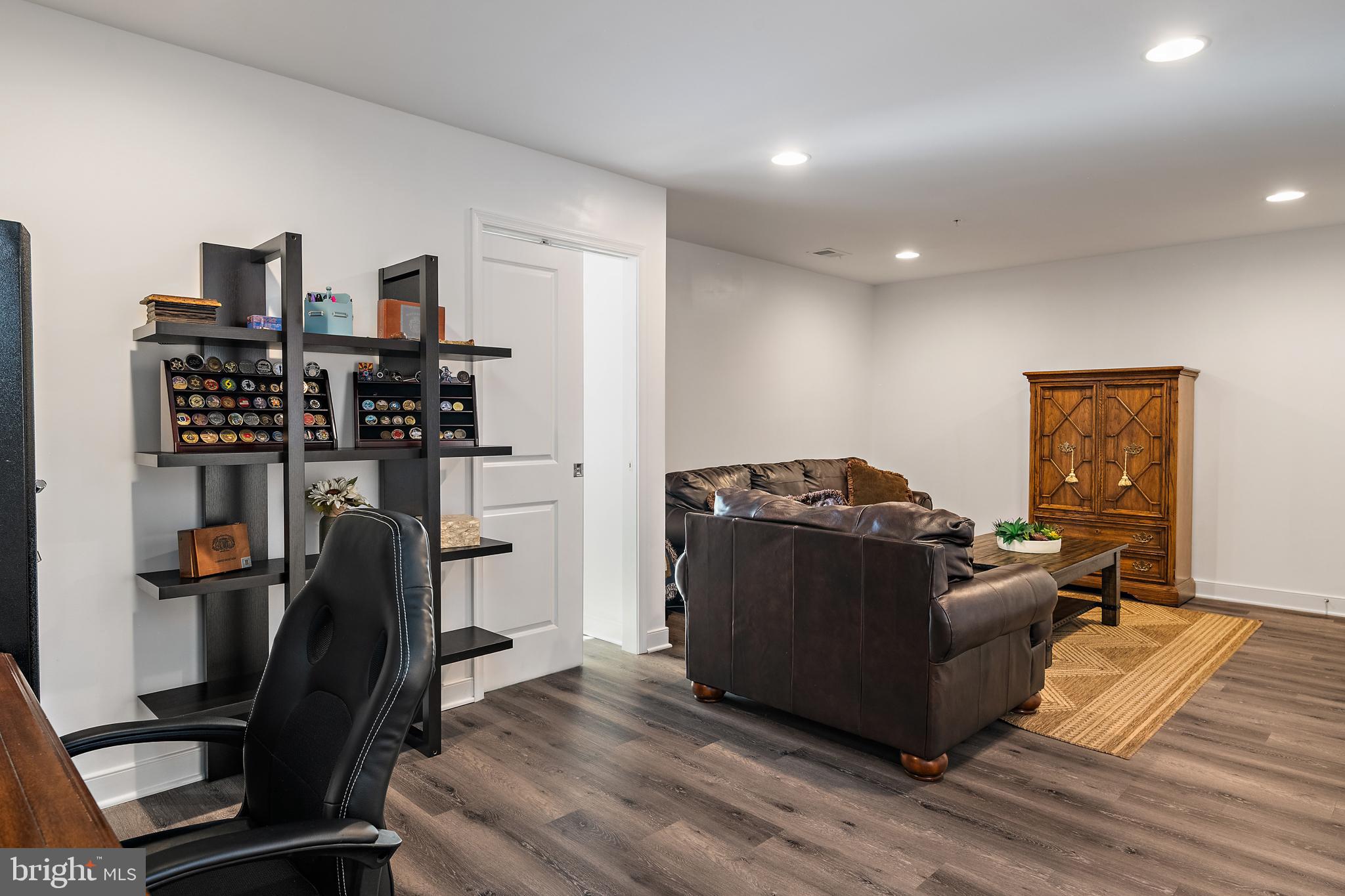 ADMIRALS RIDGE - Residential