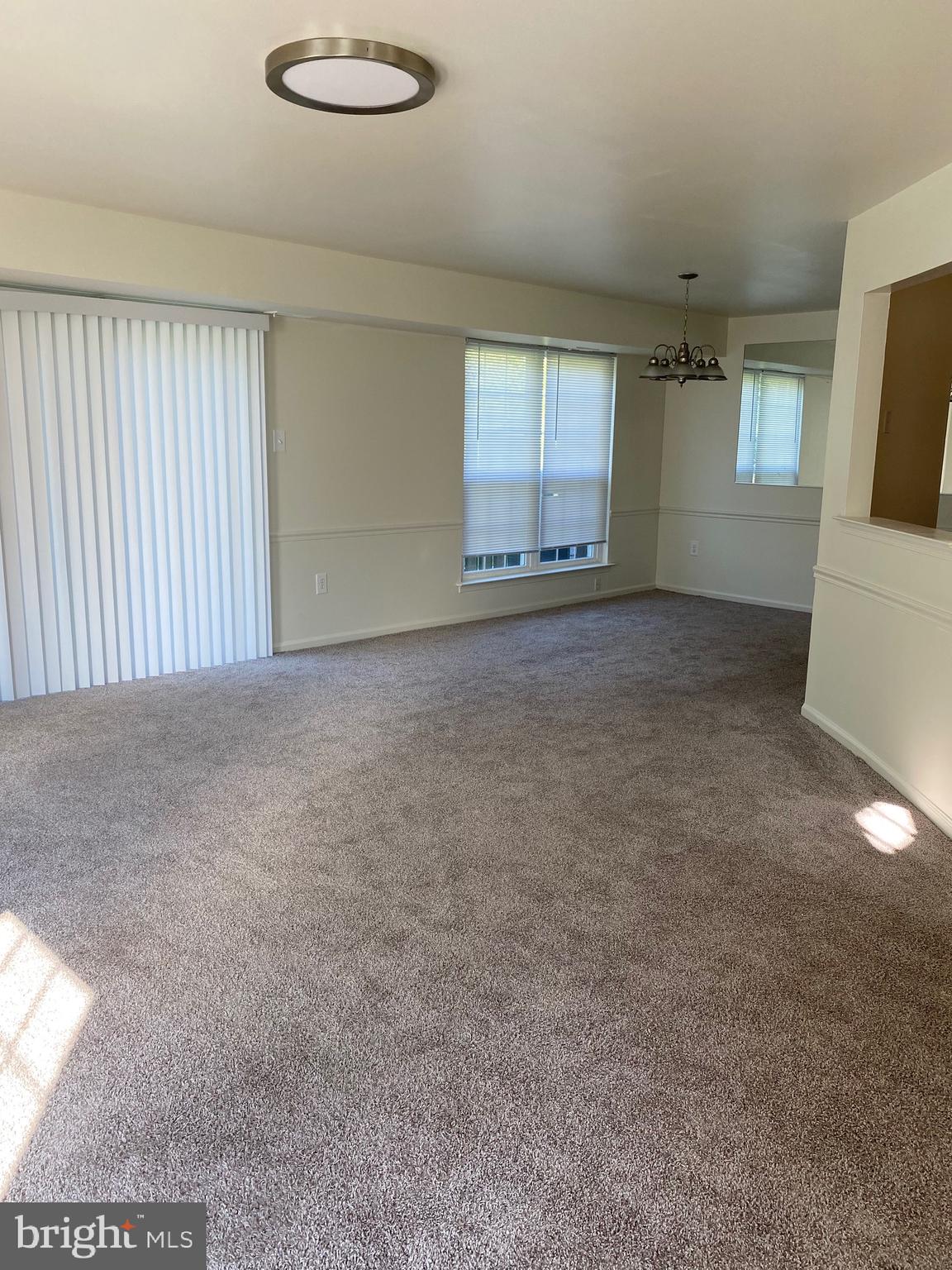 HUNTINGDON BROOK - Residential Lease