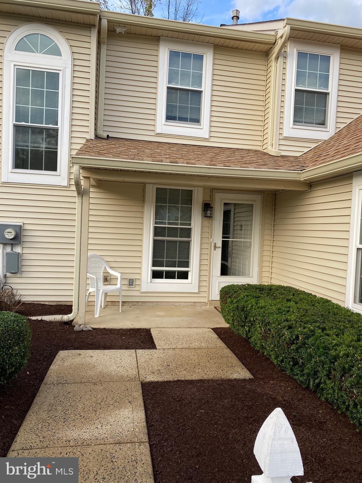 HUNTINGDON BROOK - Residential Lease