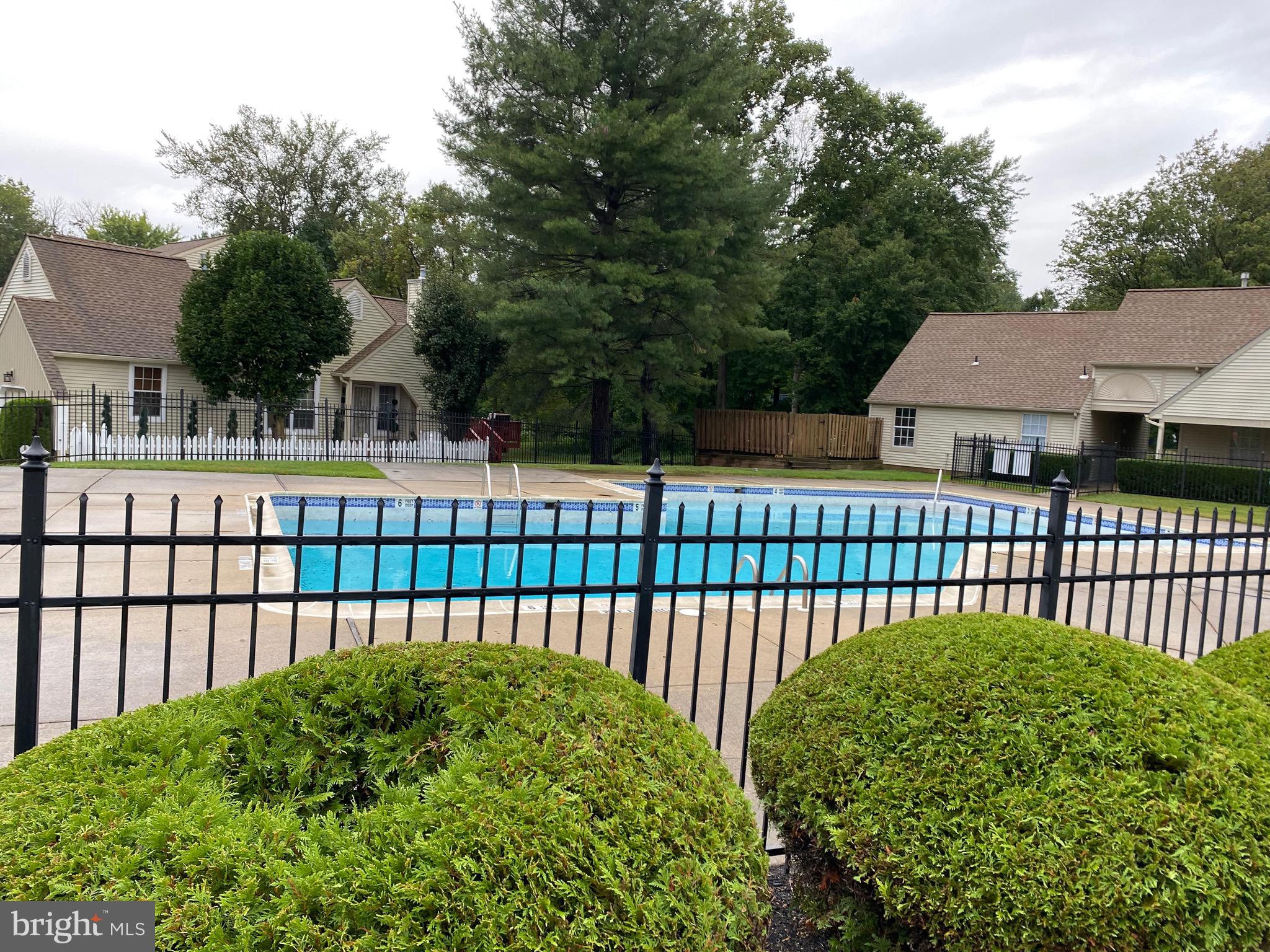 HUNTINGDON BROOK - Residential Lease