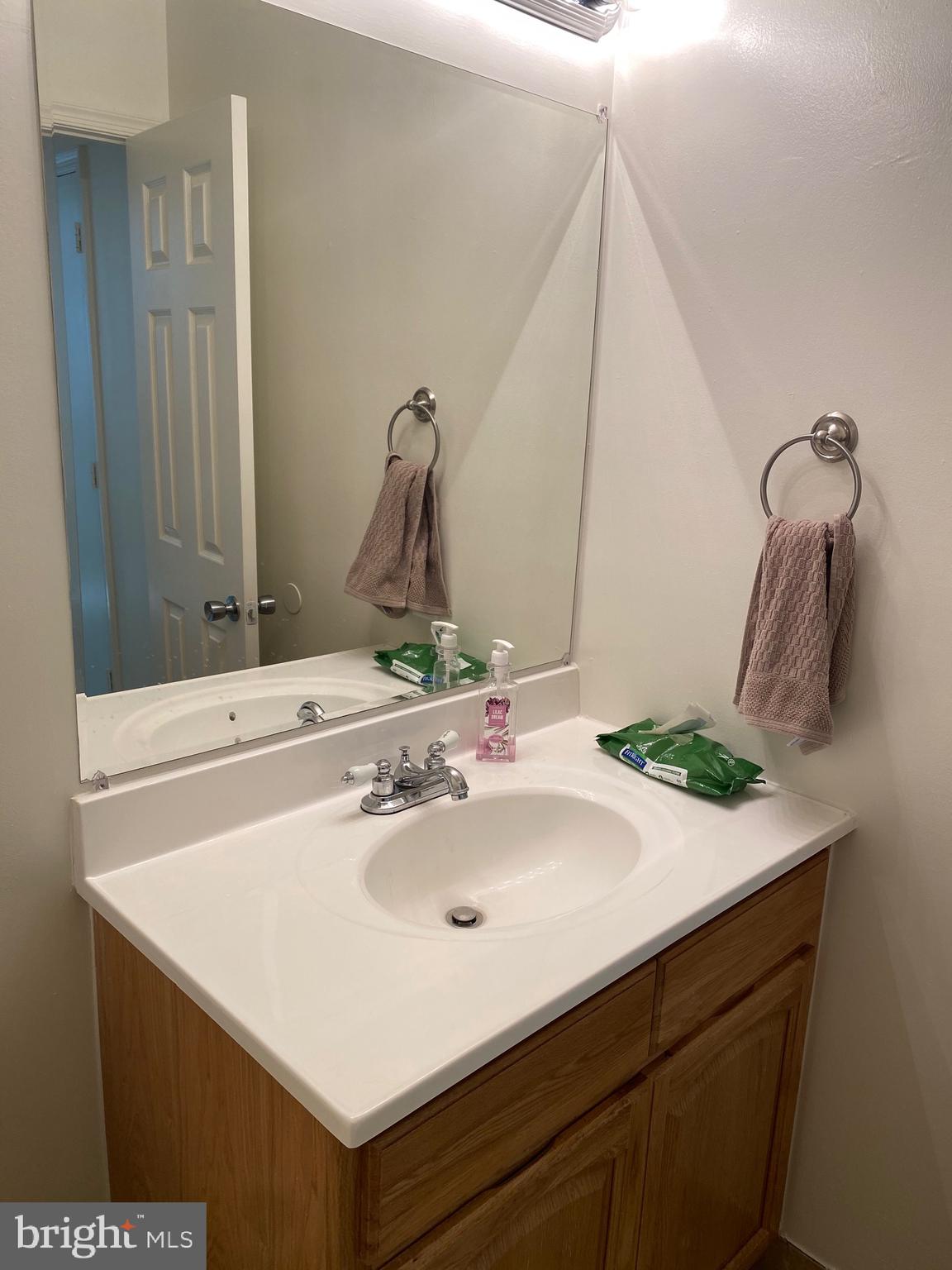 HUNTINGDON BROOK - Residential Lease
