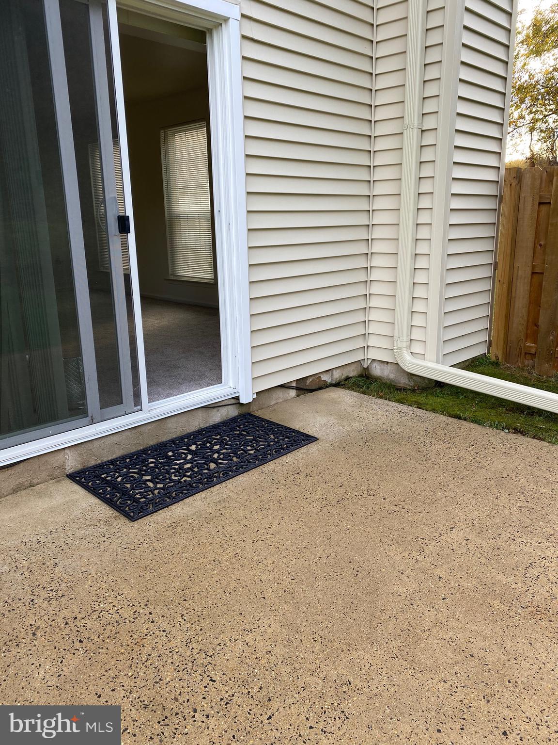 HUNTINGDON BROOK - Residential Lease