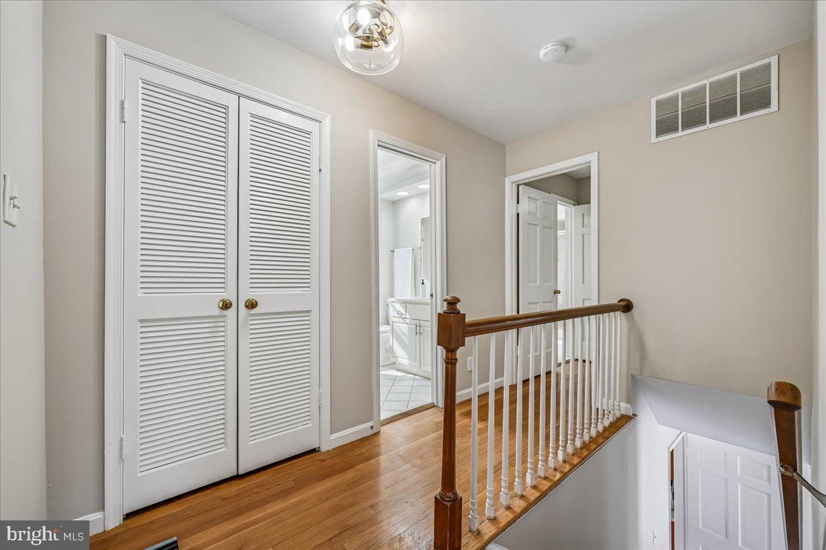 ANCIENT OAK - Residential