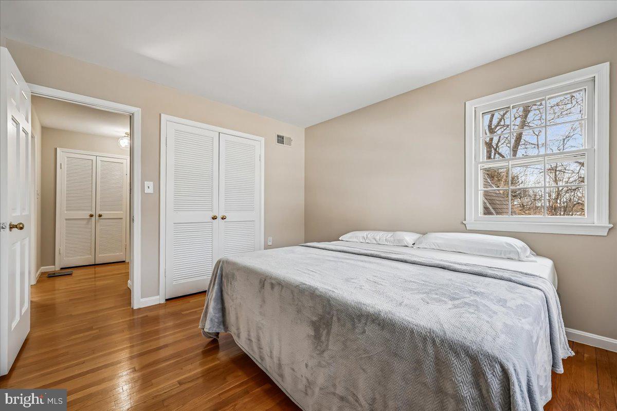 ANCIENT OAK - Residential