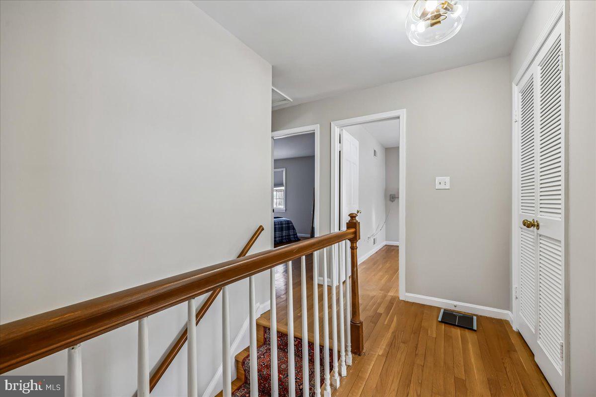 ANCIENT OAK - Residential