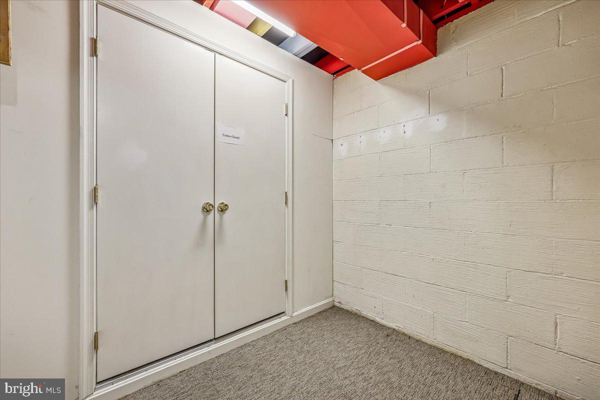 ANCIENT OAK - Residential