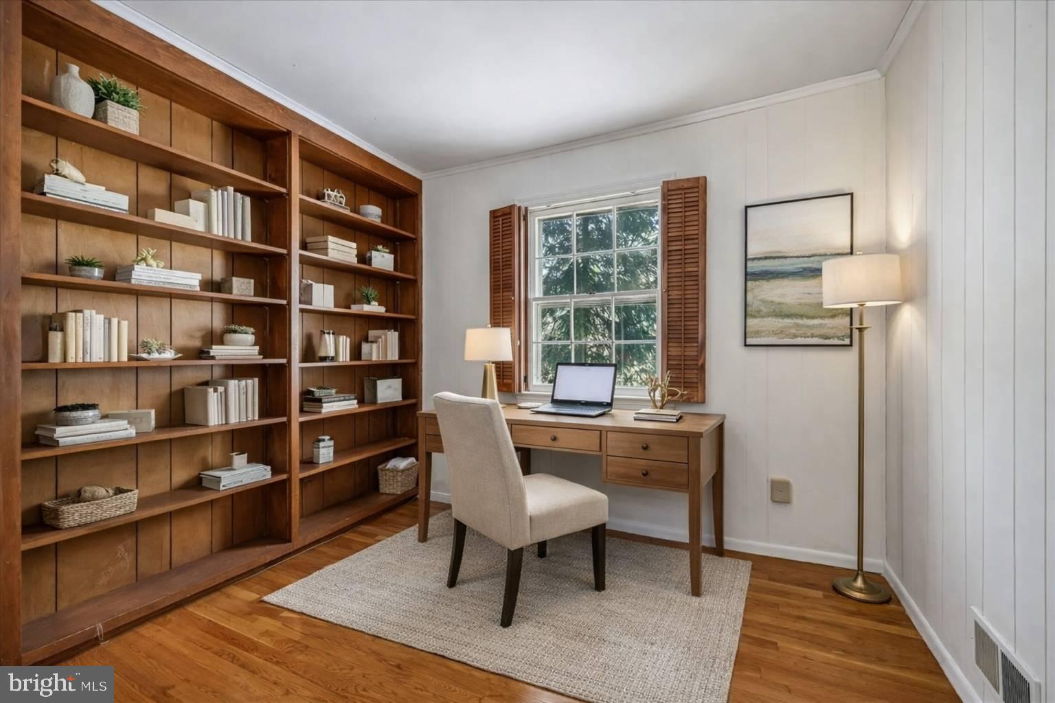 ANCIENT OAK - Residential