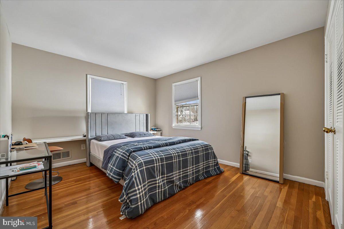 ANCIENT OAK - Residential