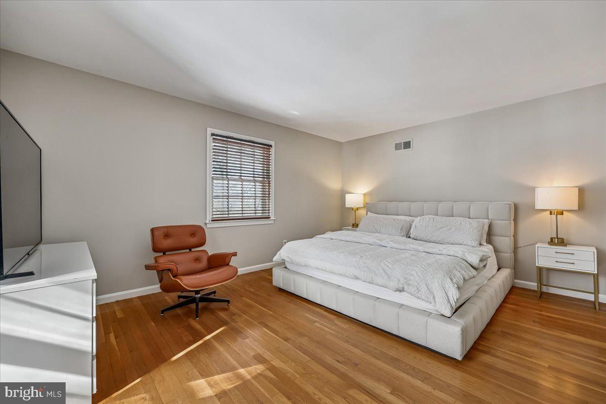 ANCIENT OAK - Residential