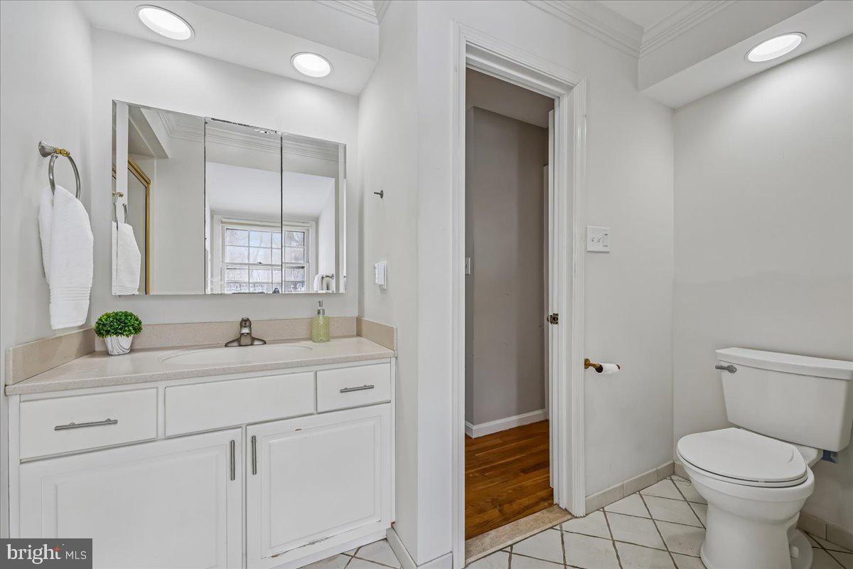 ANCIENT OAK - Residential