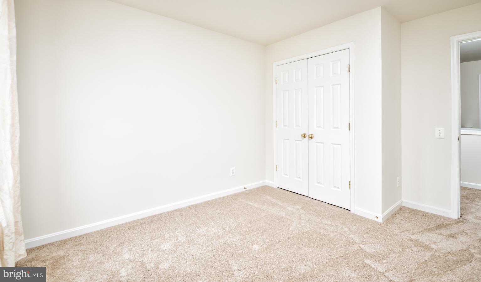 TALL OAKS - Residential