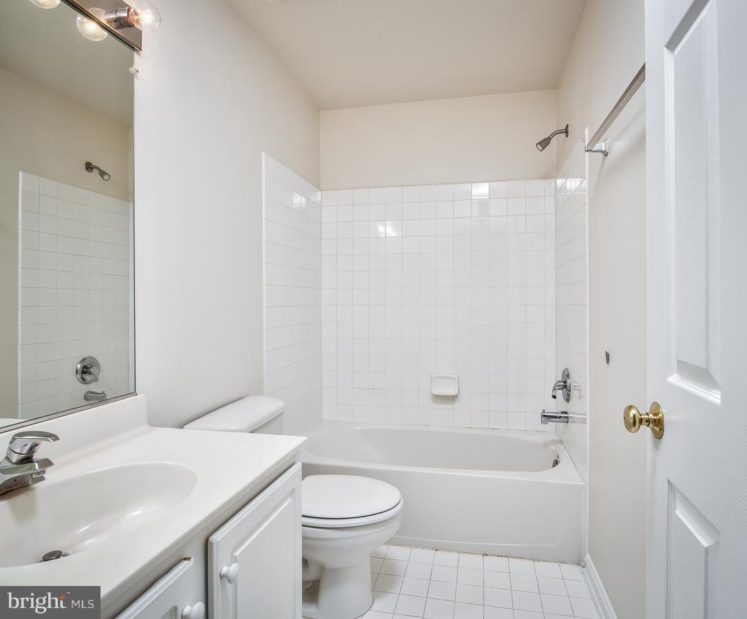 TALL OAKS - Residential