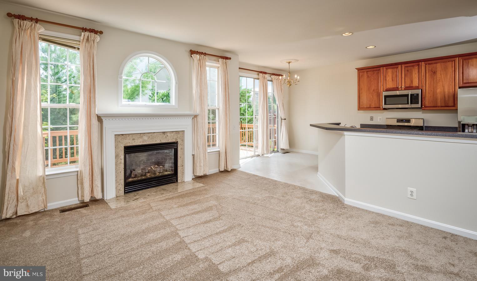 TALL OAKS - Residential