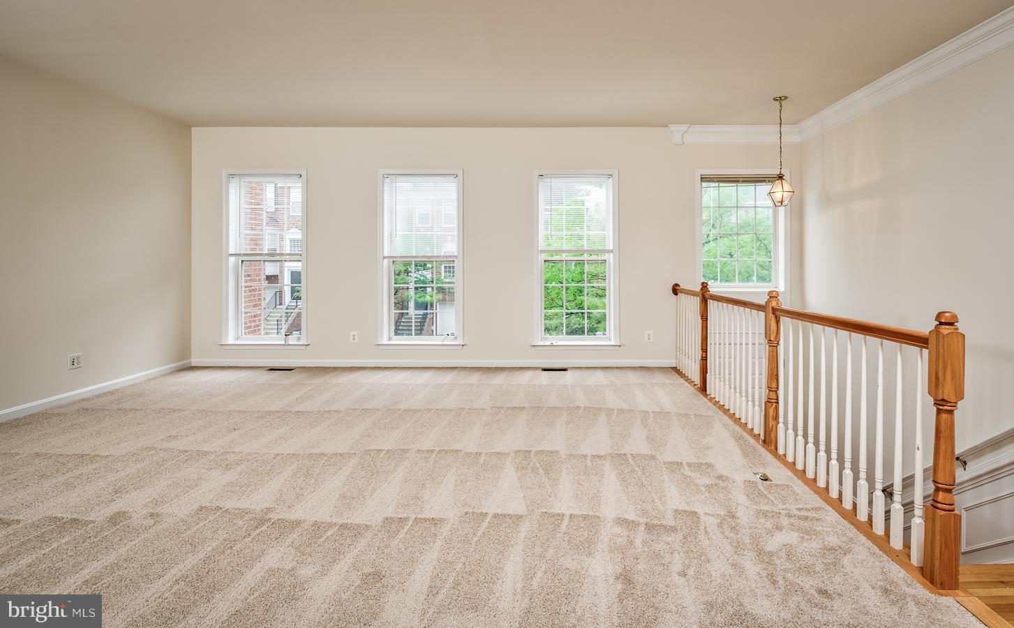 TALL OAKS - Residential