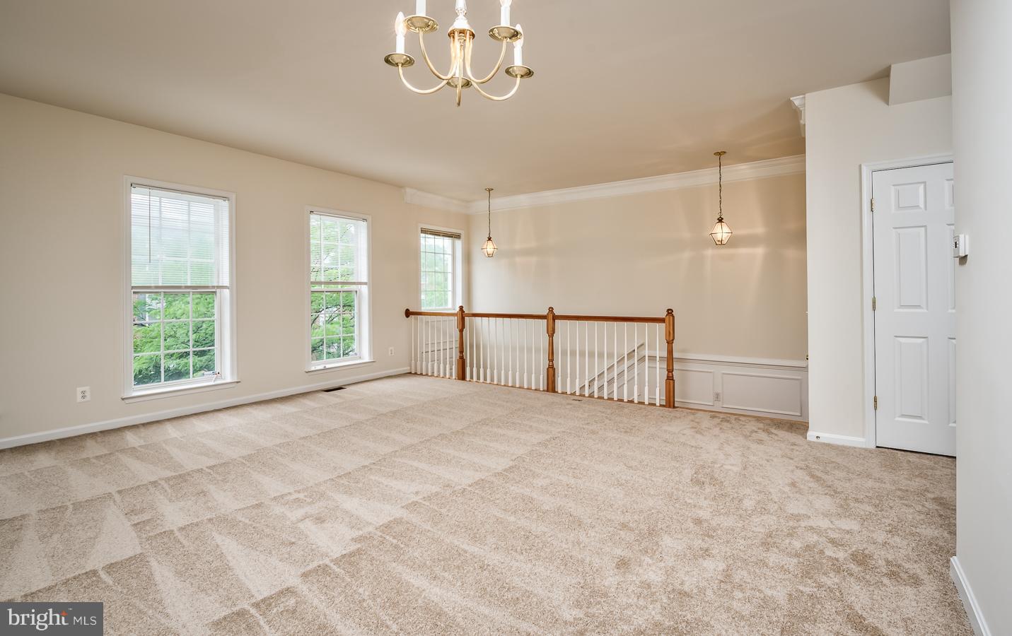 TALL OAKS - Residential