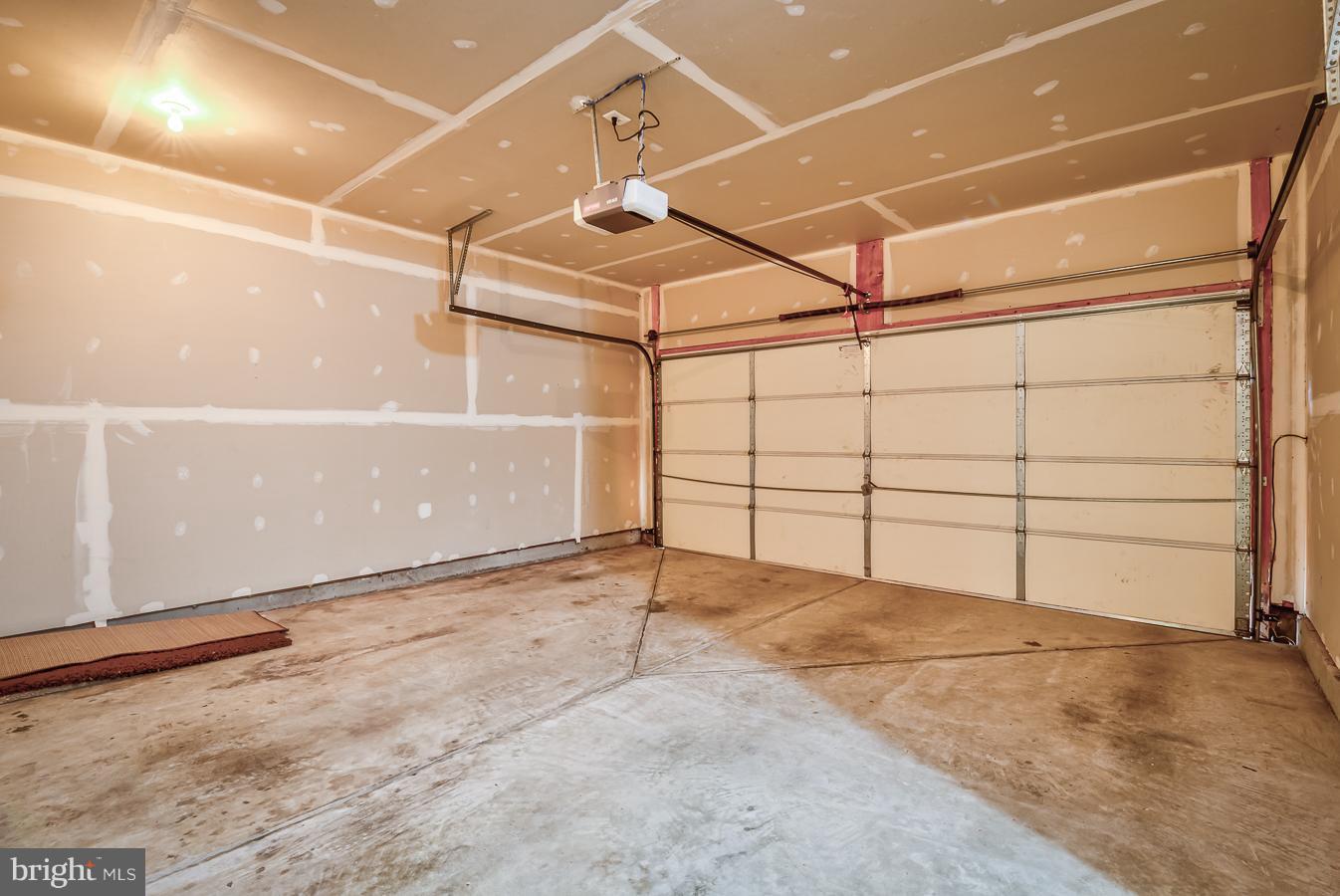 TALL OAKS - Residential