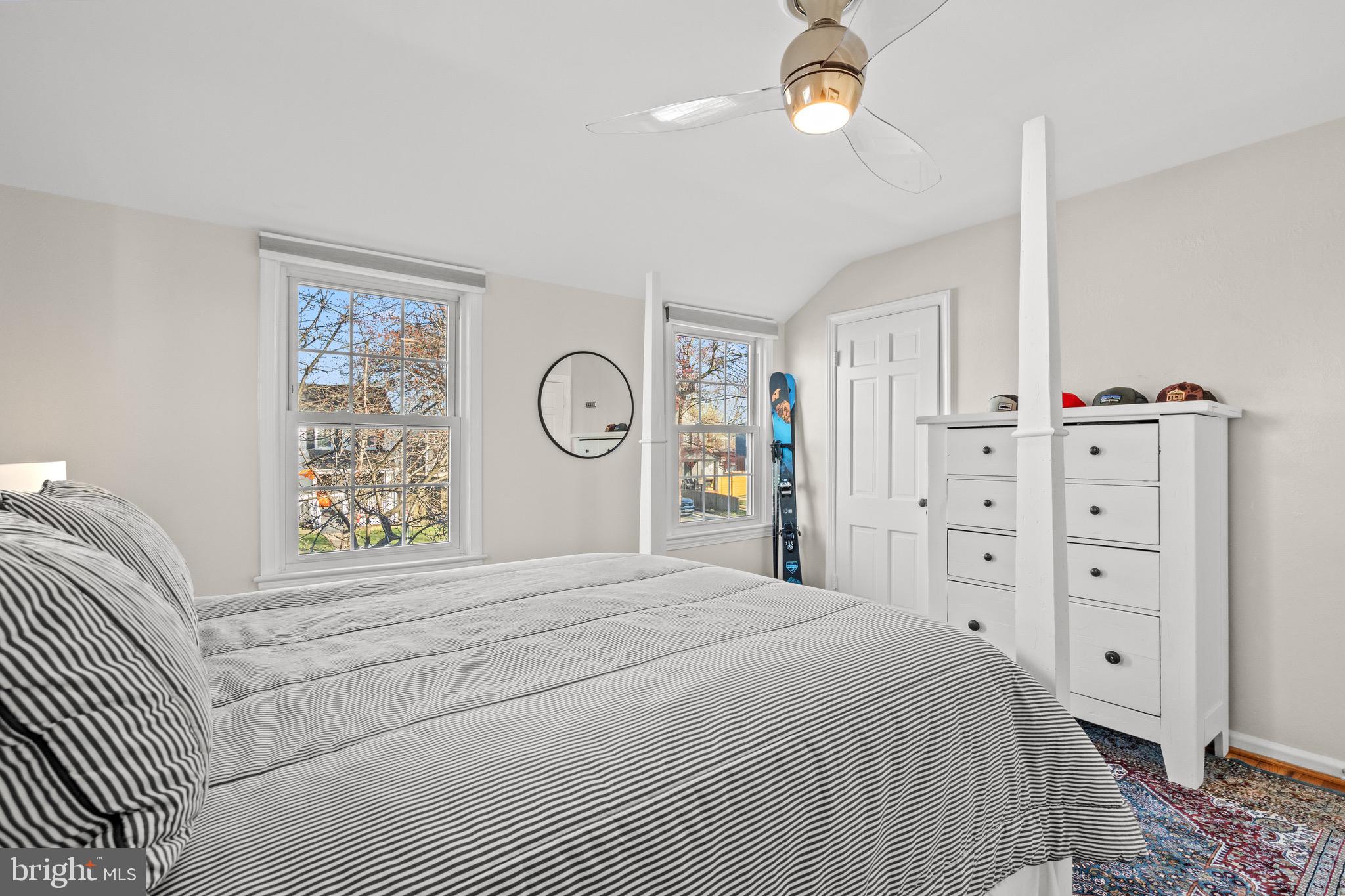 JEFFERSON MANOR - Residential