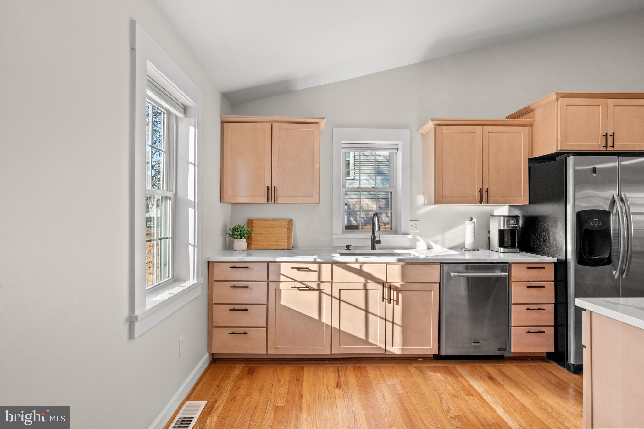 JEFFERSON MANOR - Residential