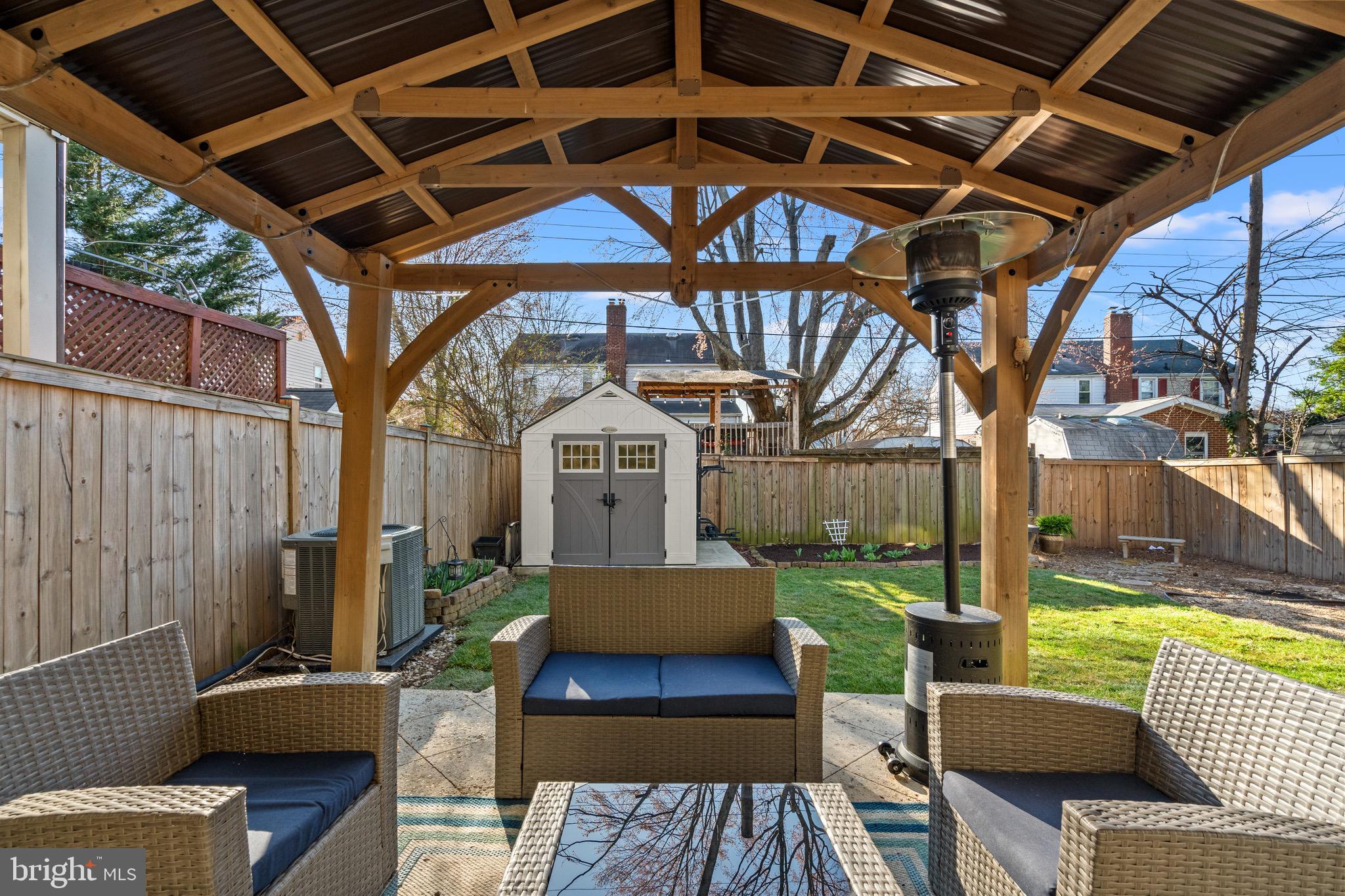 JEFFERSON MANOR - Residential