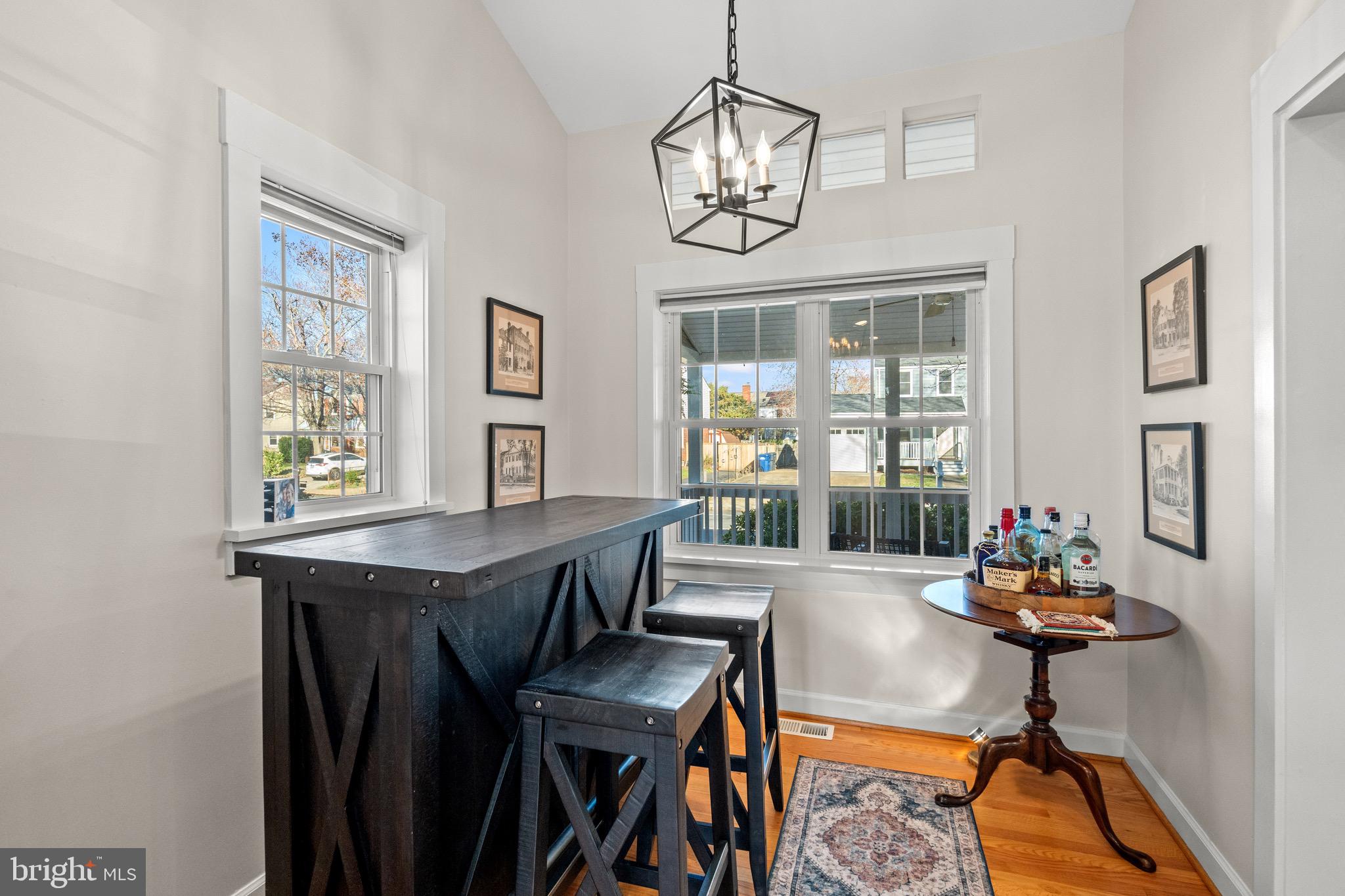 JEFFERSON MANOR - Residential