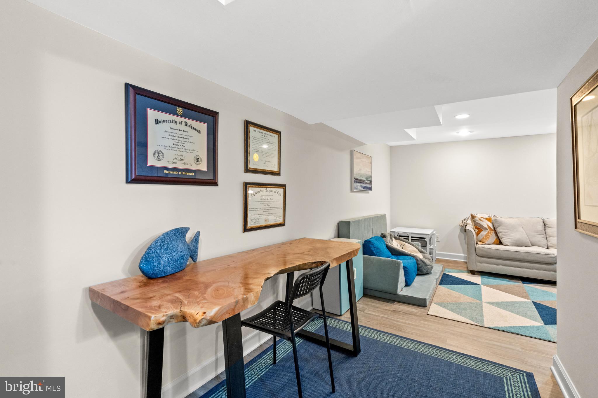 JEFFERSON MANOR - Residential