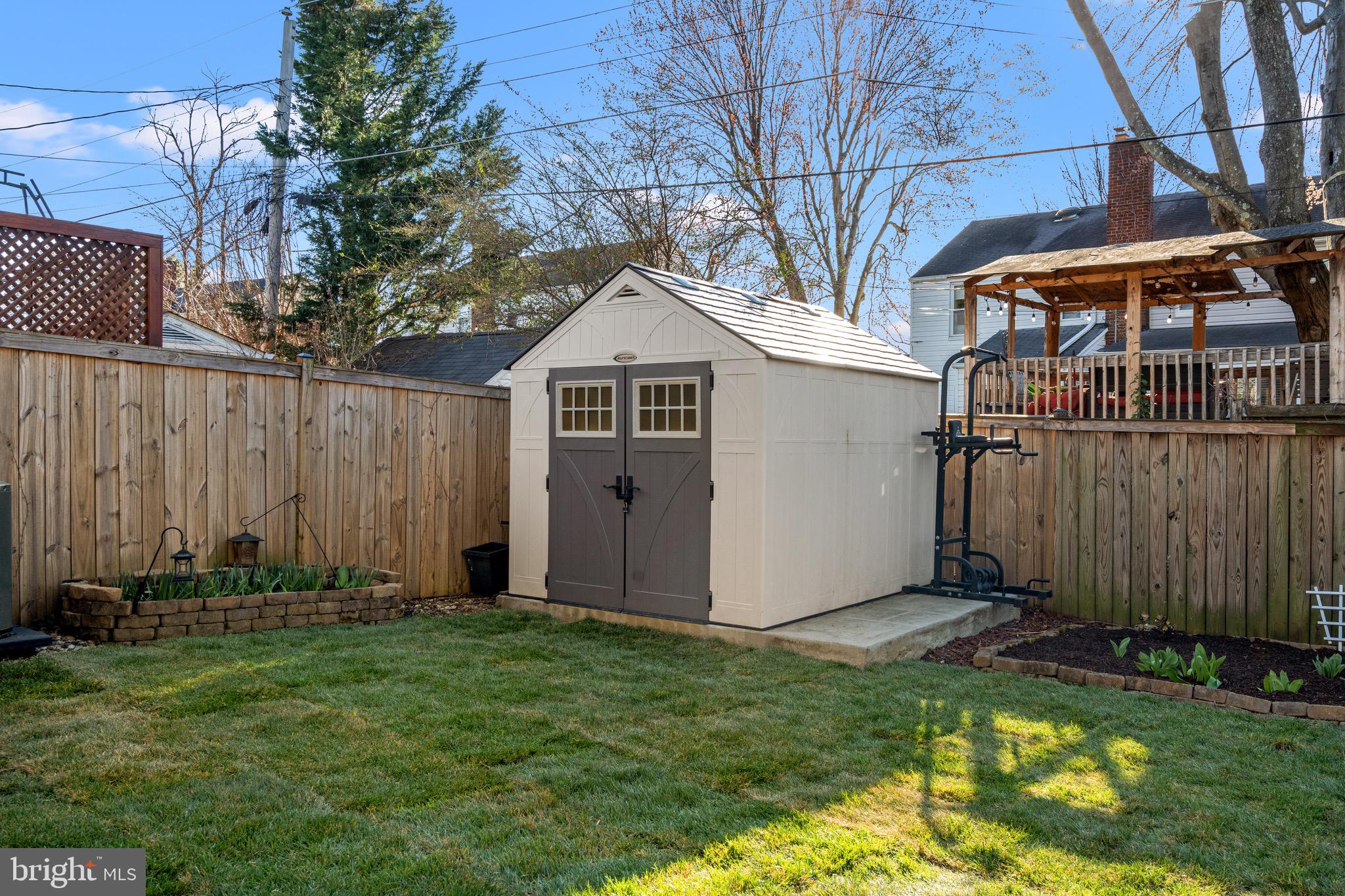 JEFFERSON MANOR - Residential