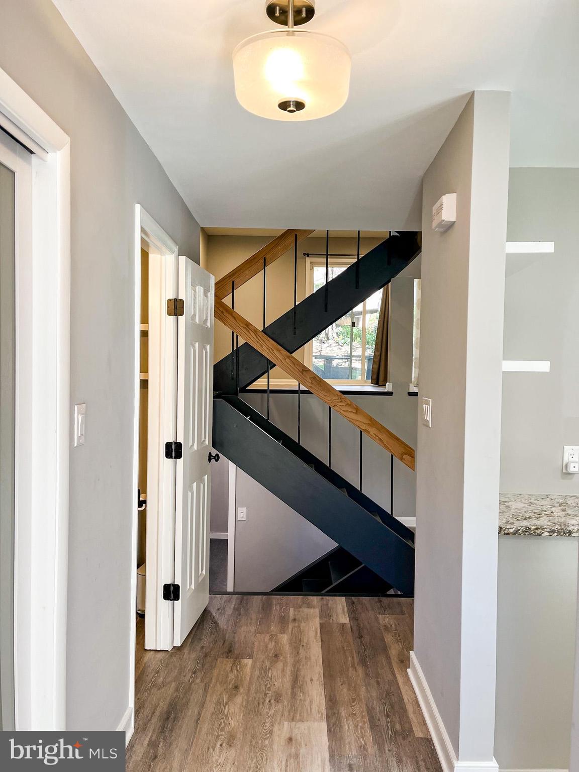 FLYING HILLS - Residential