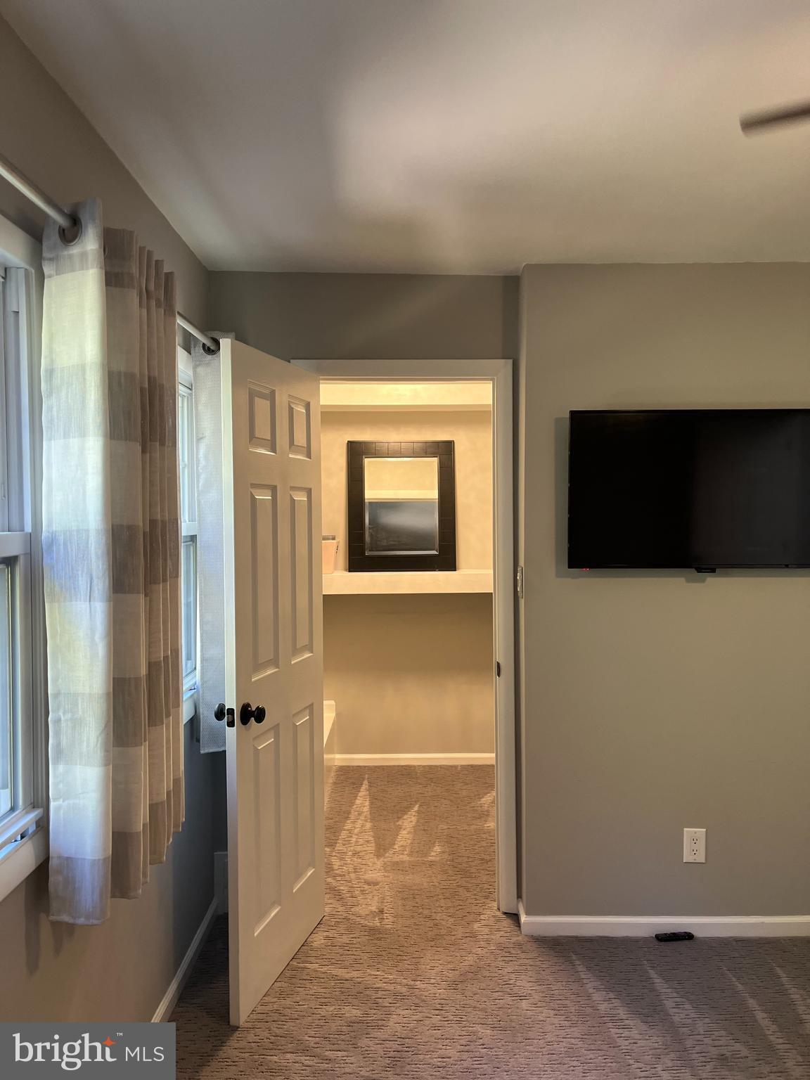 FLYING HILLS - Residential