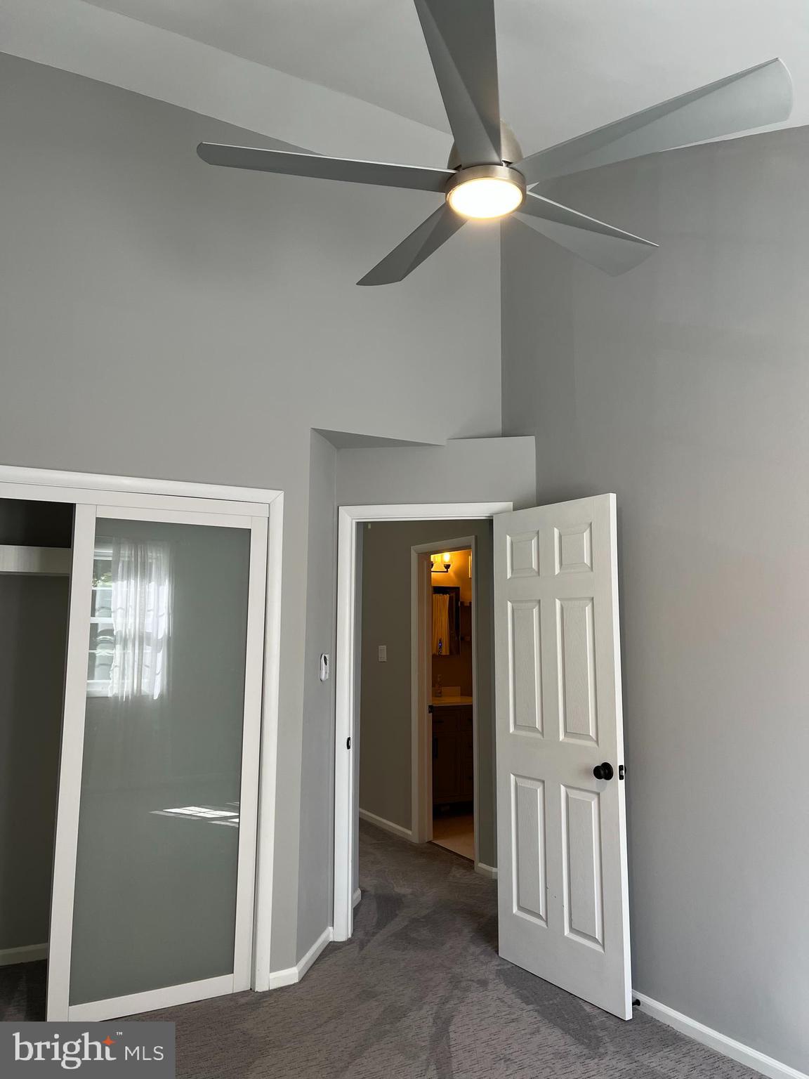 FLYING HILLS - Residential