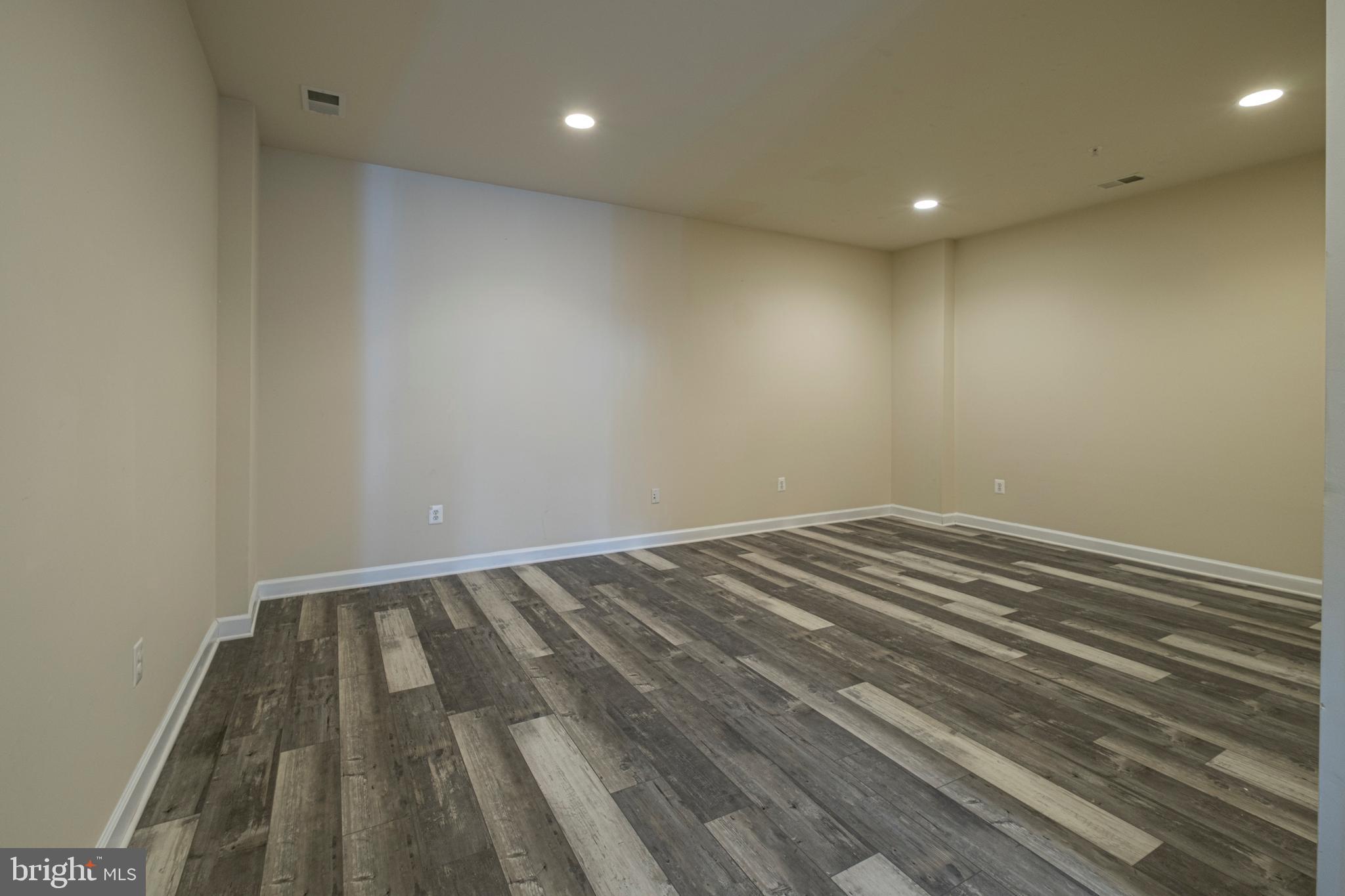 HIGHLANDS AT CLARKSBURG - Residential