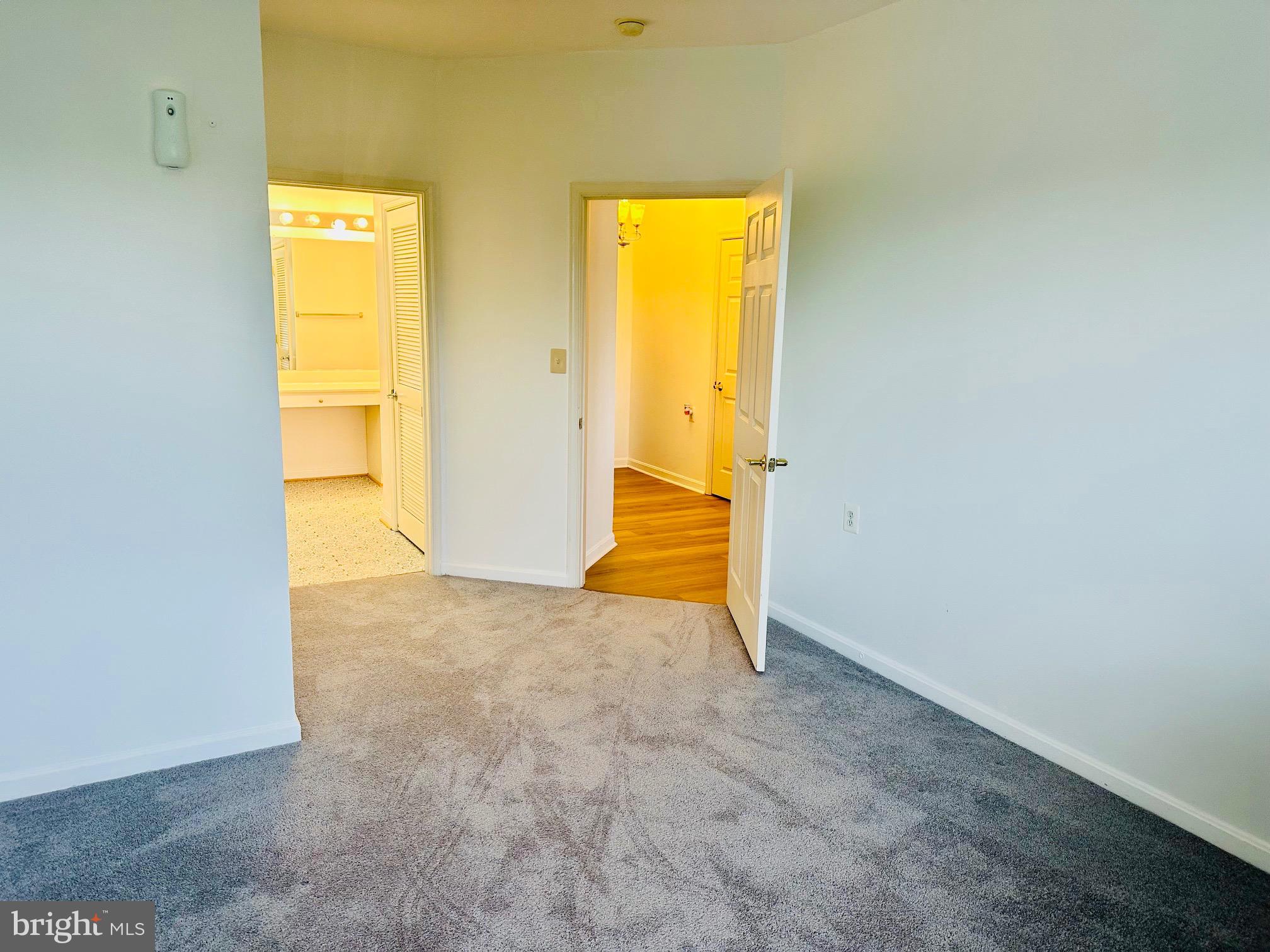 CAMERON GROVE - Residential