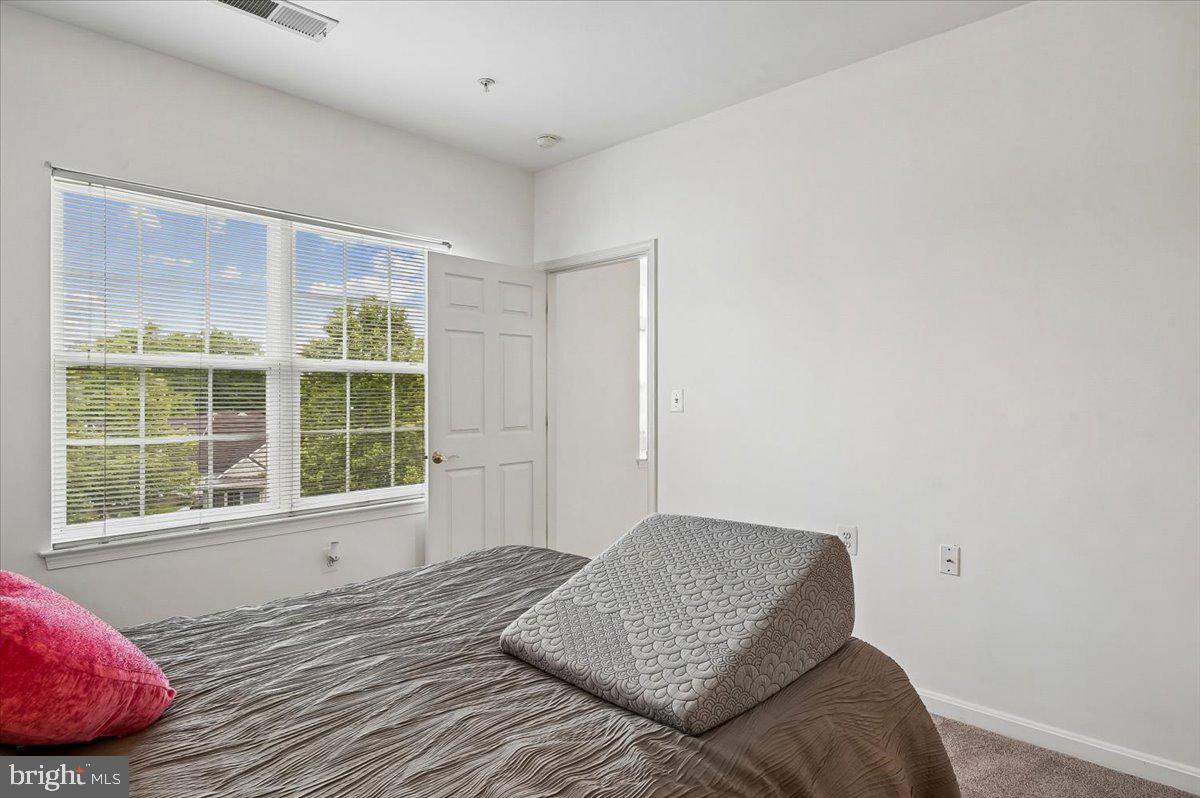 CAMERON GROVE - Residential