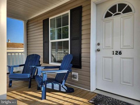 Photo of 126 E LIBHART ALY, ELIZABETHTOWN, PA 17022 (MLS # PALA2037396)