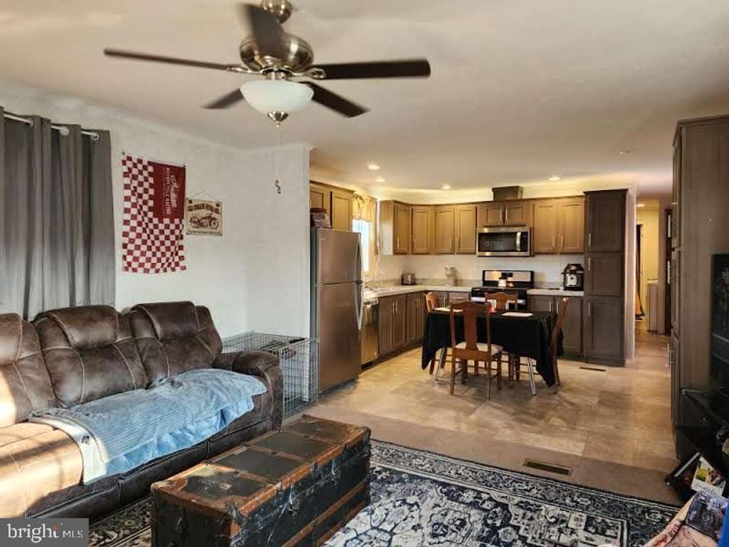 Photo of 126 E LIBHART ALY, ELIZABETHTOWN, PA 17022 (MLS # PALA2037396)