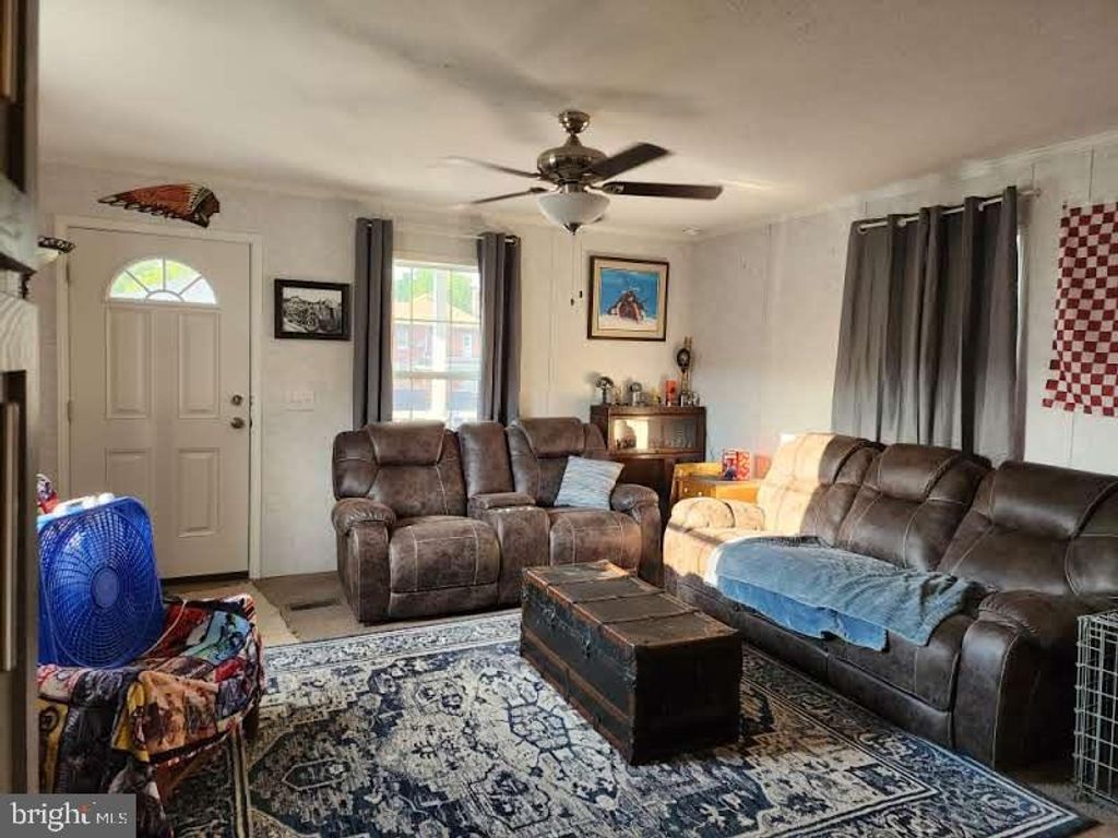 Photo of 126 E LIBHART ALY, ELIZABETHTOWN, PA 17022 (MLS # PALA2037396)