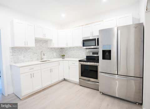 Townhouse For Rent - 241 S St Bernard Street<br/> Philadelphia County, PHILADELPHIA, PA 19139