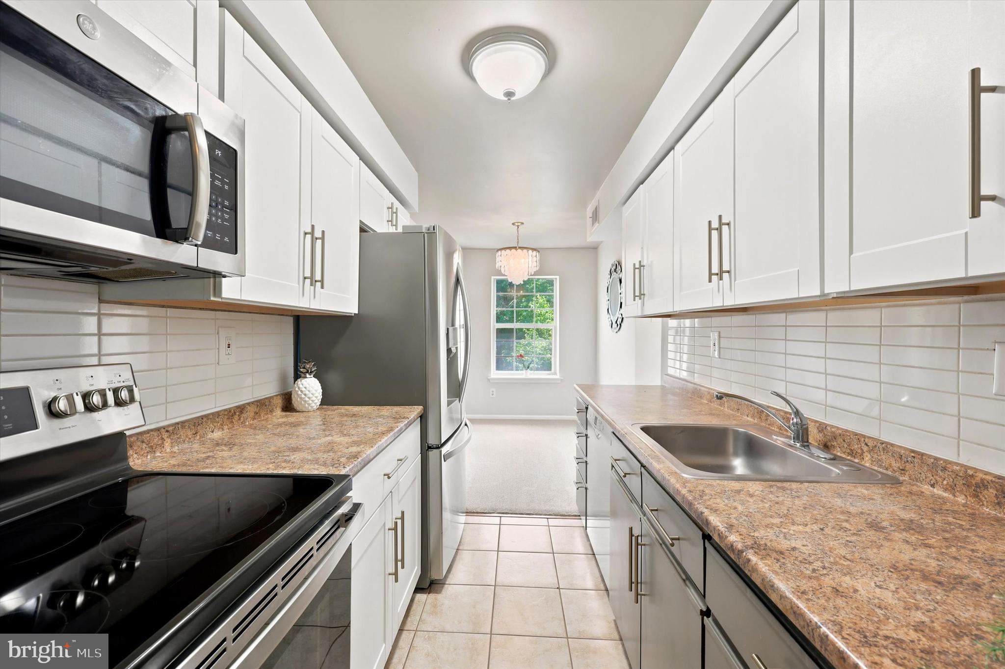 332 WASHINGTON PLACE 32