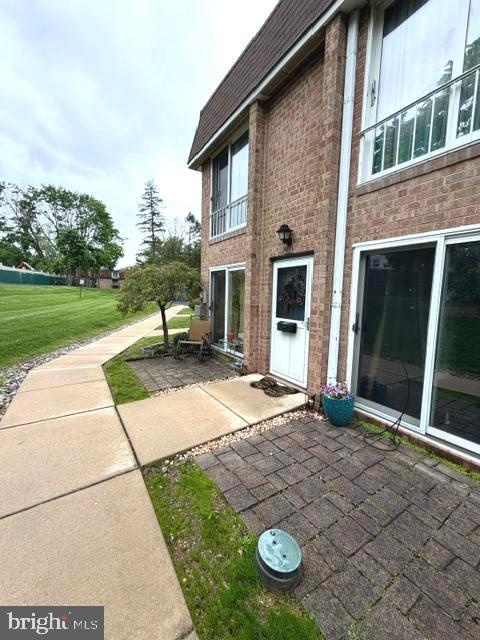 YORKTOWN - Residential