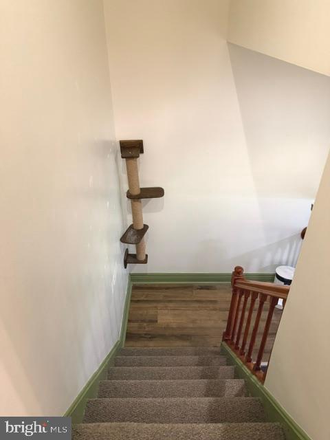 YORKTOWN - Residential