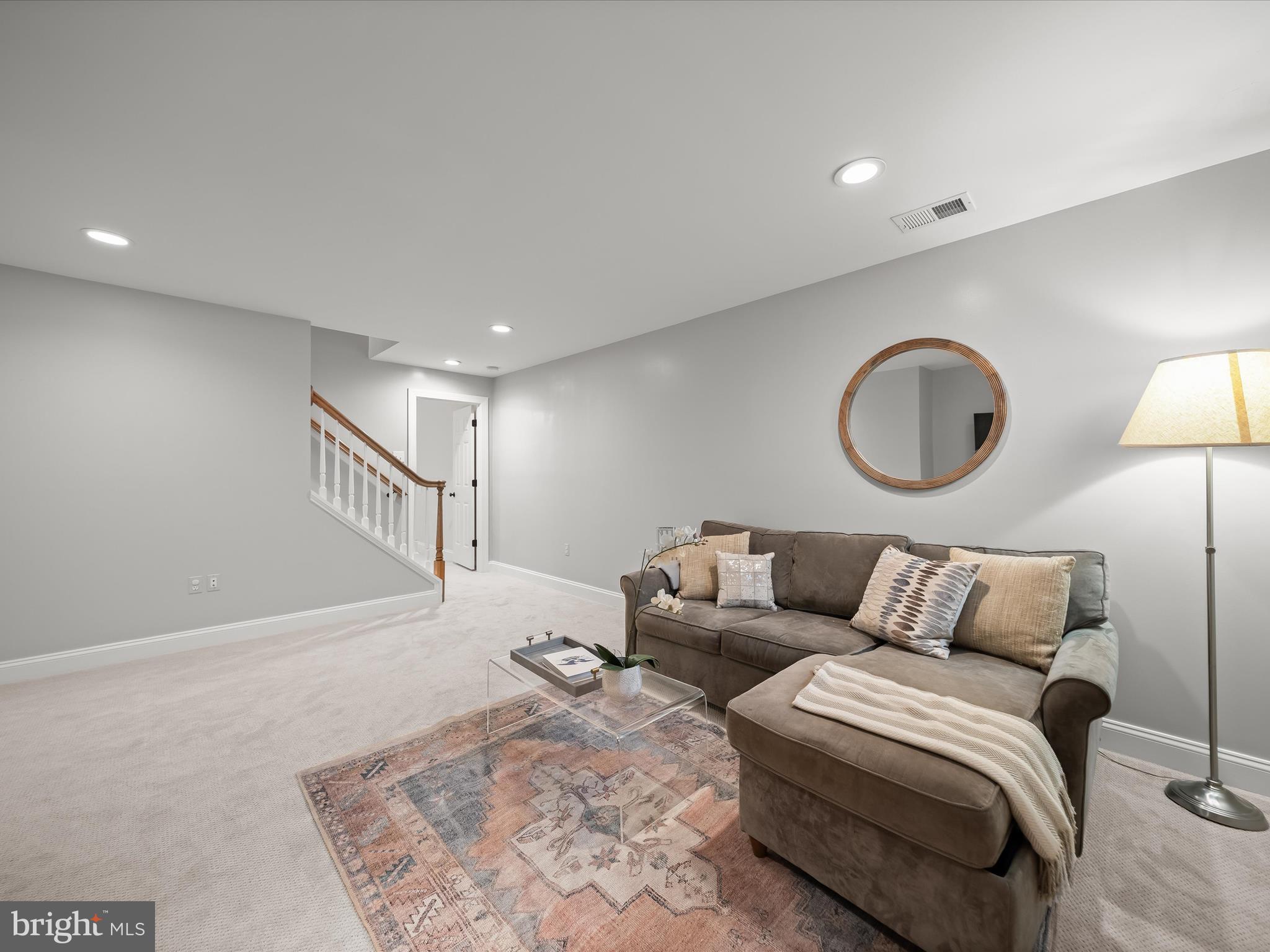 TARA - LEEWAY HEIGHTS - Residential