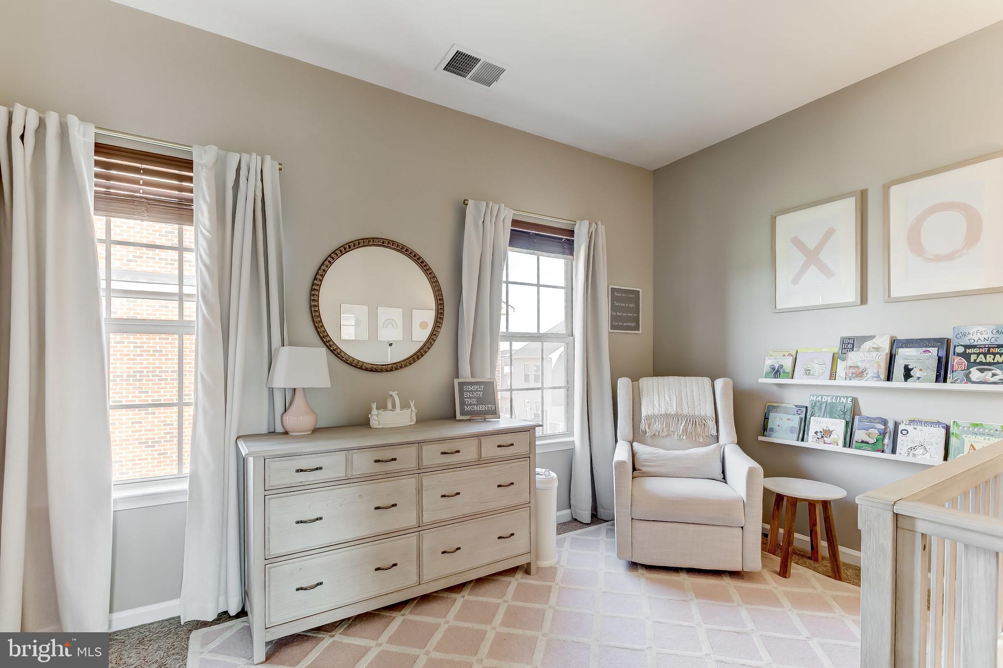 O'DONNELL SQUARE - Residential