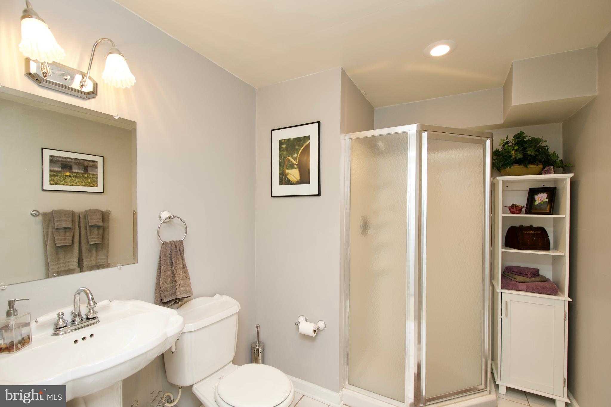 ROLLING BROOK - Residential