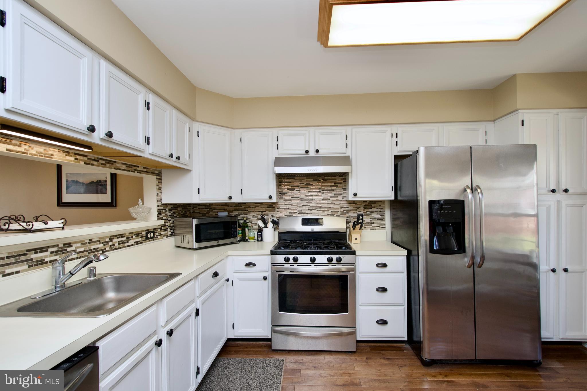 ROLLING BROOK - Residential