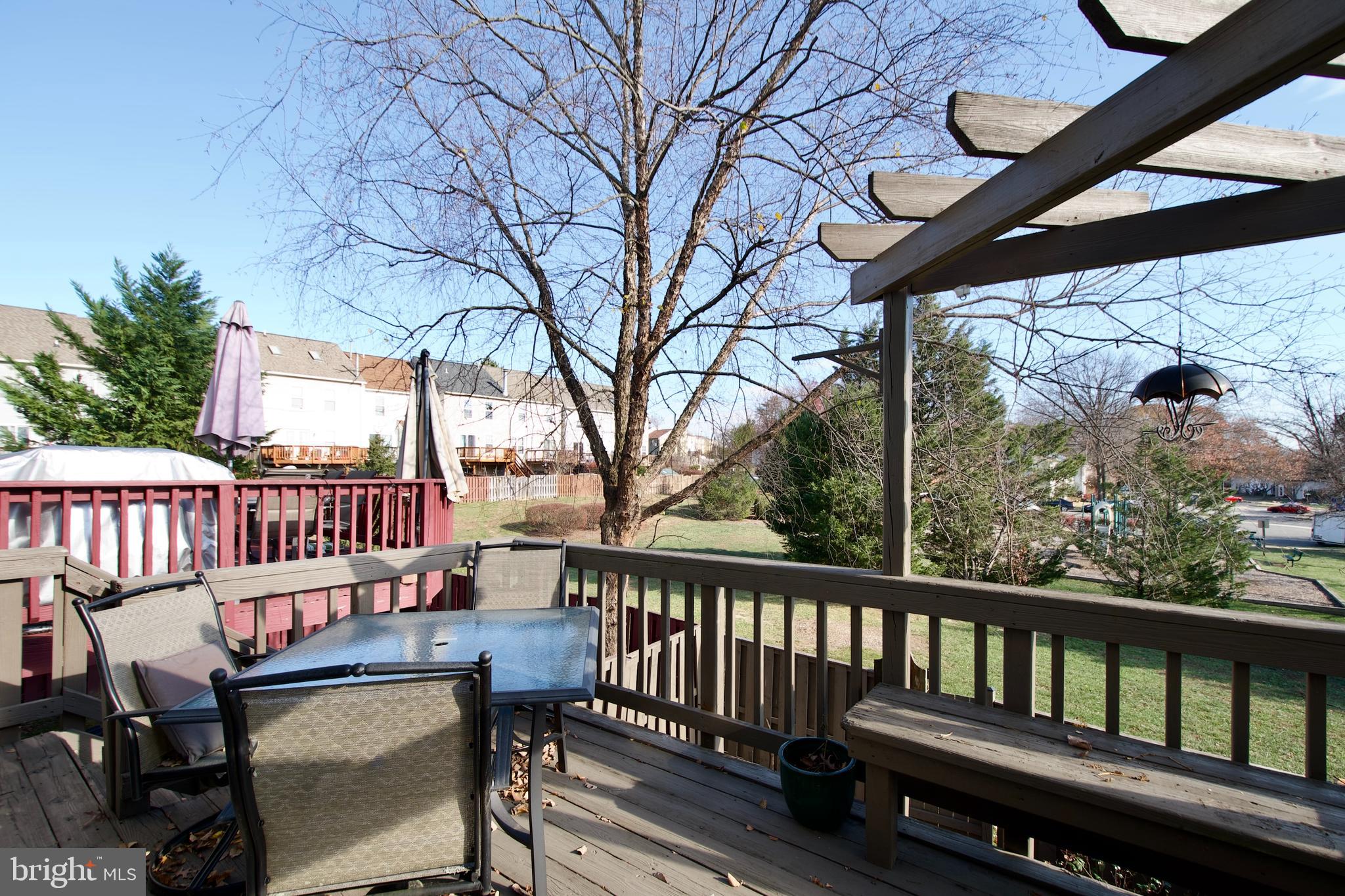 ROLLING BROOK - Residential