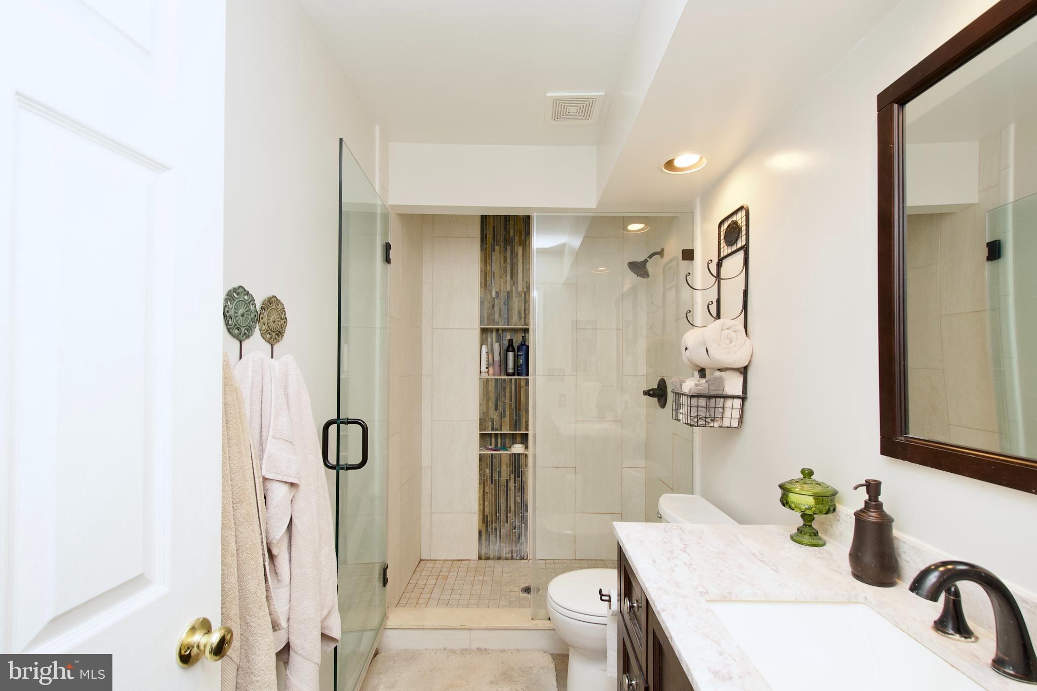 ROLLING BROOK - Residential