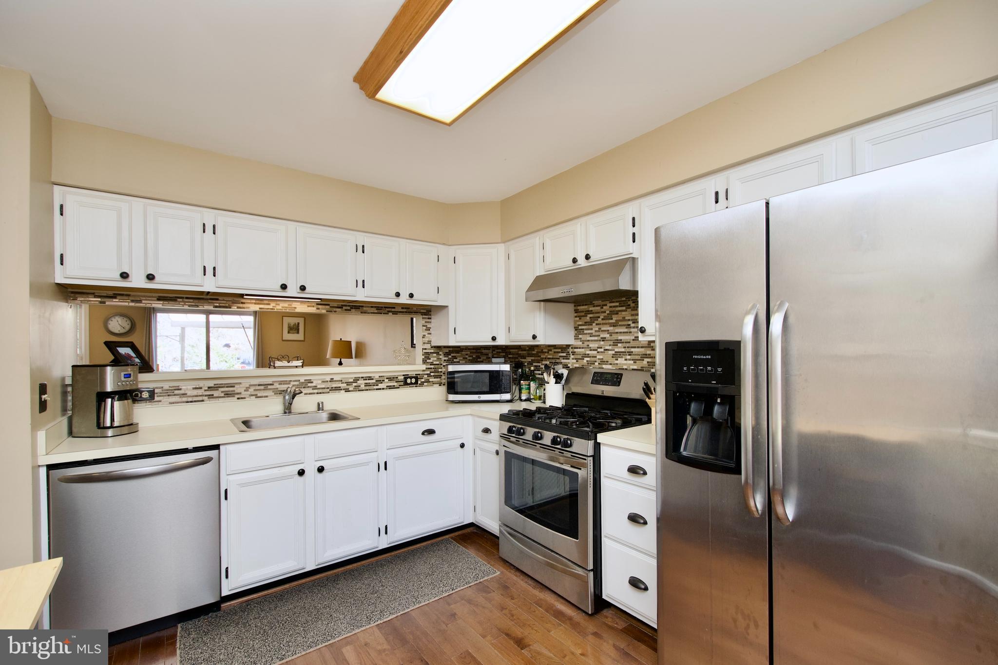 ROLLING BROOK - Residential